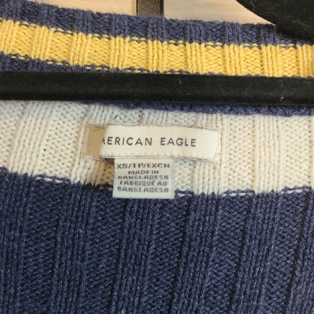 American Eagle Cropped Boxy Cardigan Women XS Blue White Striped Ribbed Knit - Picture 5 of 11